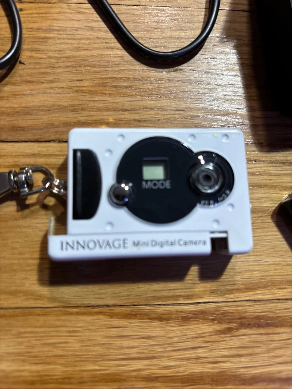 Innovage Mini Digital Camera AAA Battery f/2.8 f/3.9 Aperture w case & cable